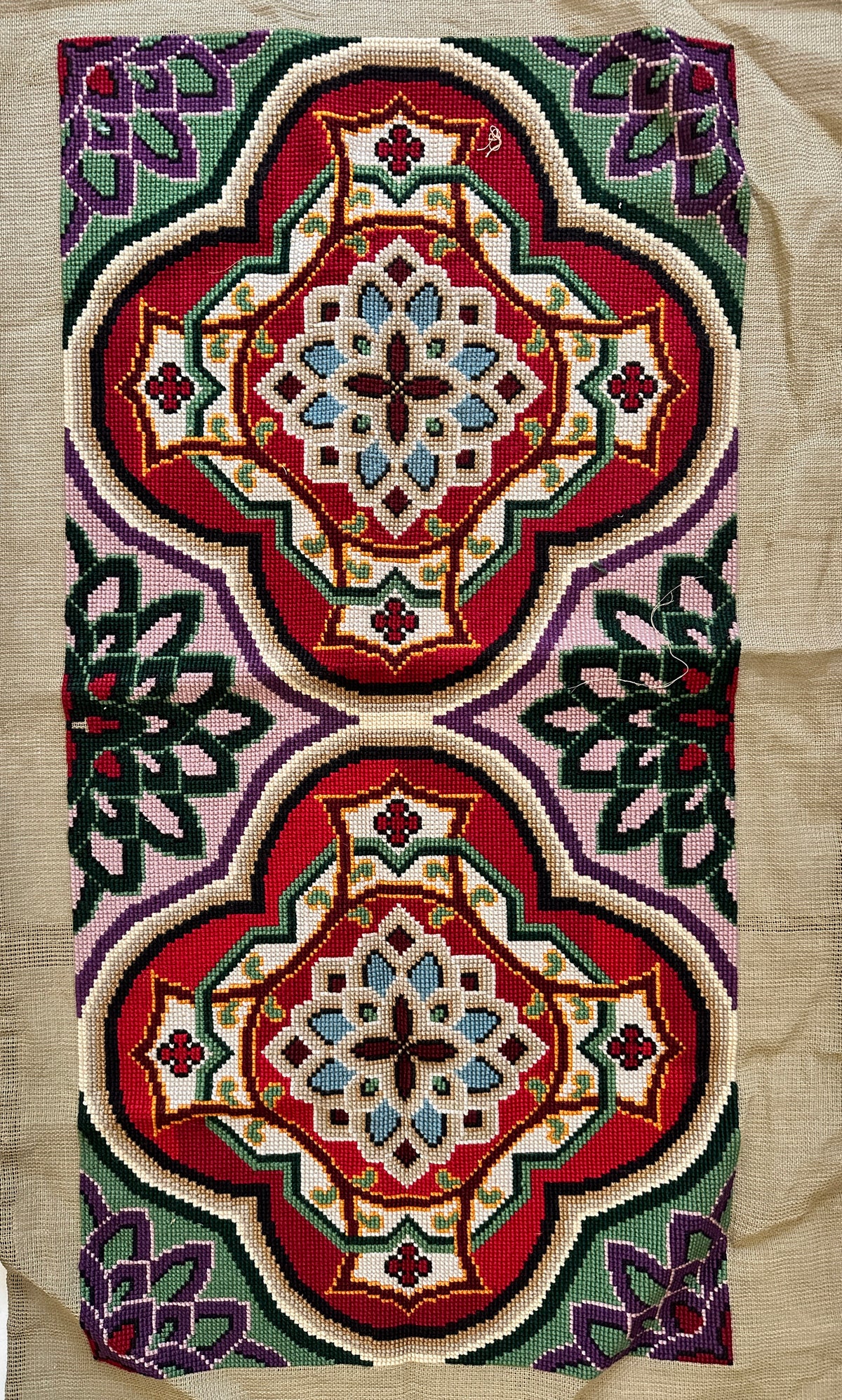20th Century Needlepoint ID: 805079