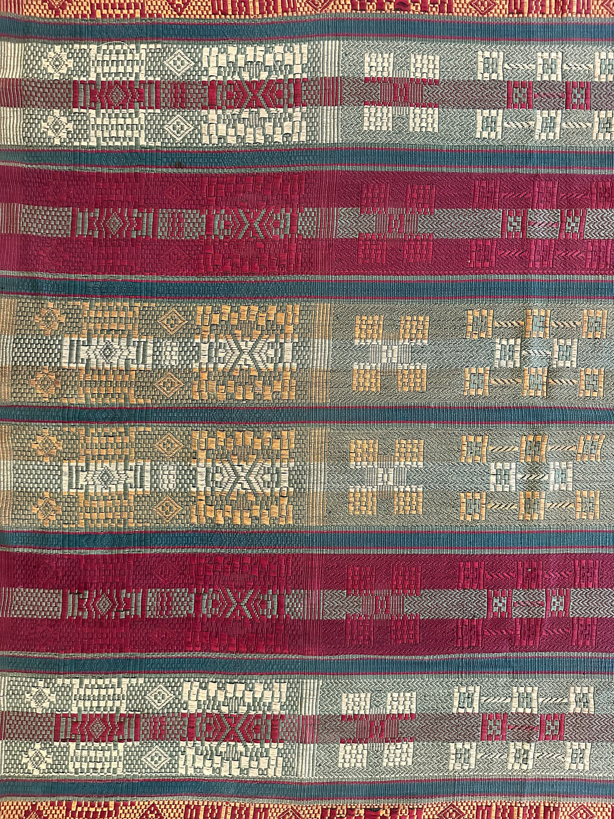 Bed/Table Coverlet ID: 827