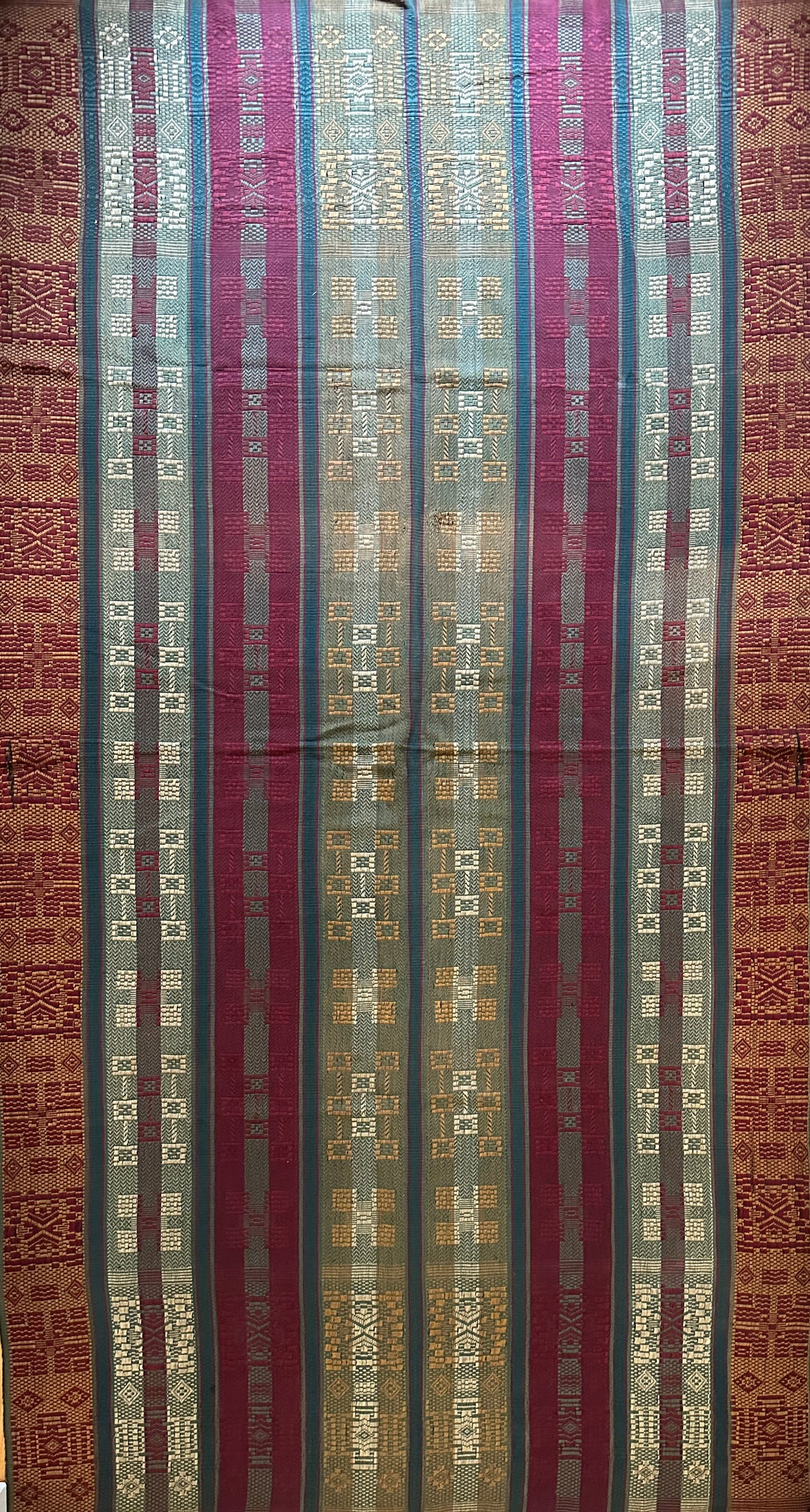 Bed/Table Coverlet ID: 827