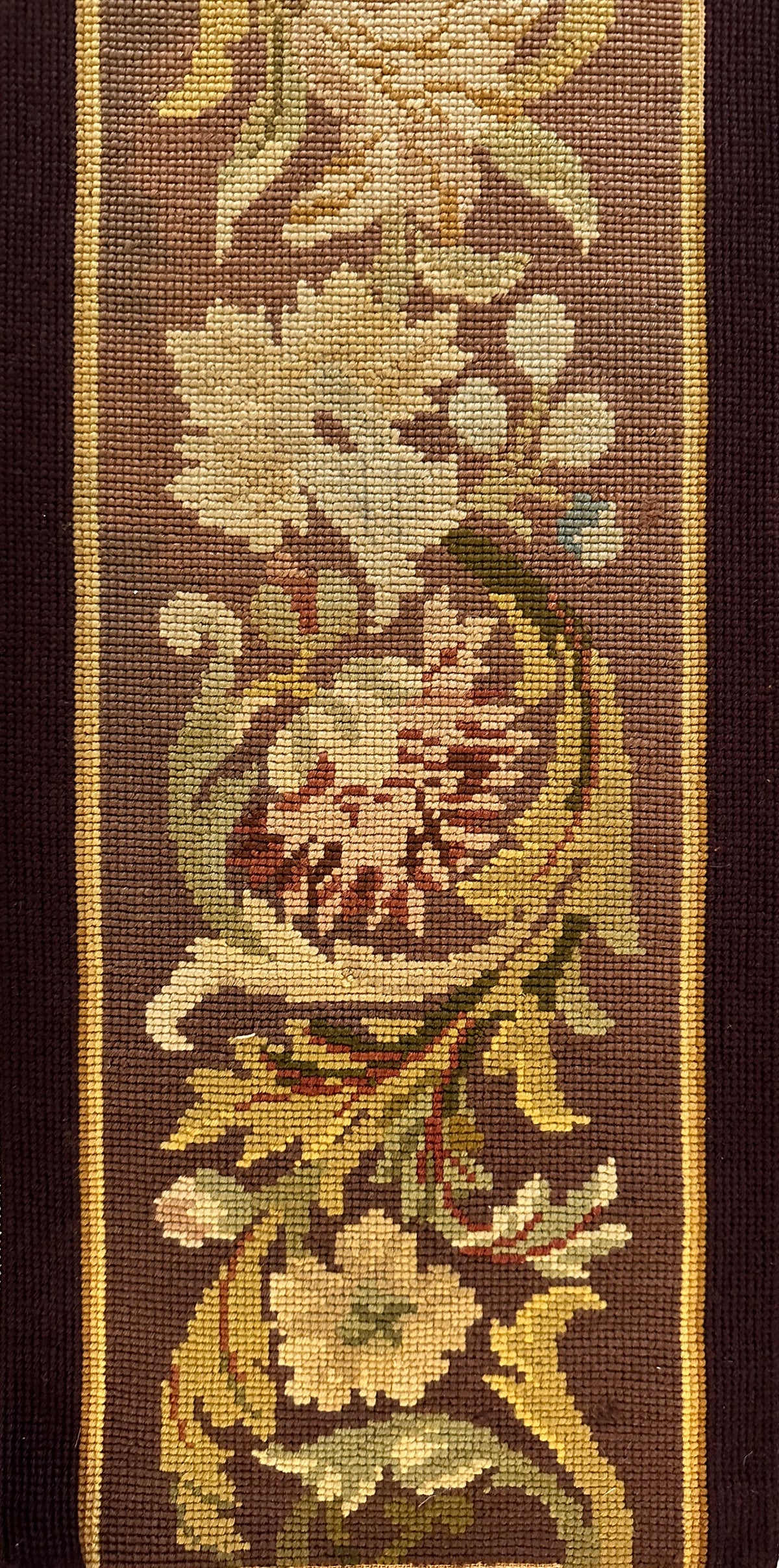 Needlepoint ID: D108