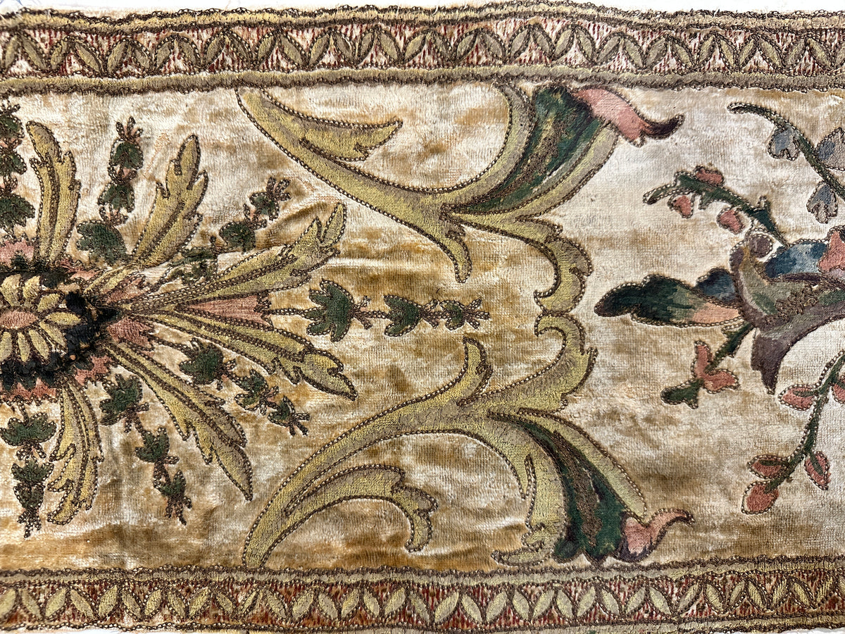18th C. Italian Cut Velvet for Pillow ID: T082461